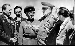С маршалом Чуйковым